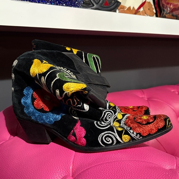 Boots - Picture 1 of 1